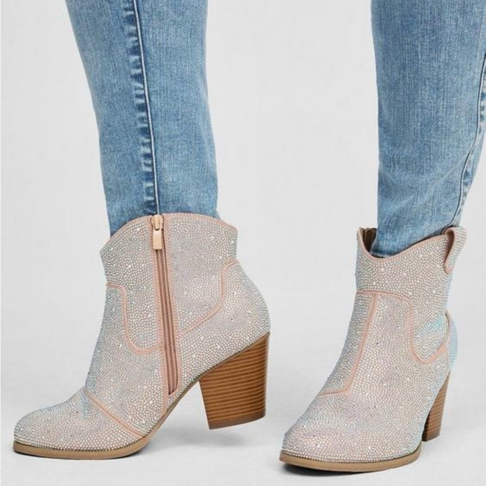 Stylish, cutesy, blingy western style booties!! These are calling your name!!